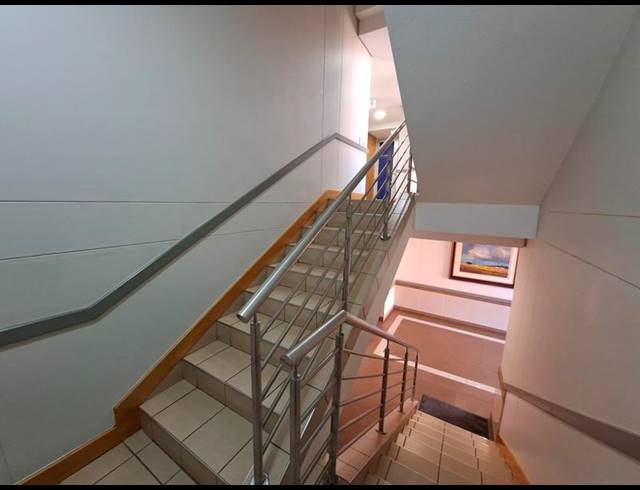 BUSINESS PROPERTY TO RENT IN MONUMENT PARK